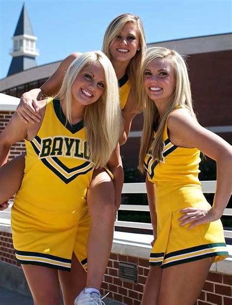 20 Of The Most Hilariously Shocking Cheerleader Wardrobe Malfunctions. . College cheerleaders nude